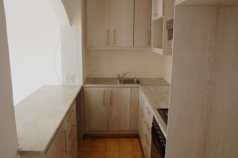 To Let 2 Bedroom Property for Rent in Zonnebloem Western Cape